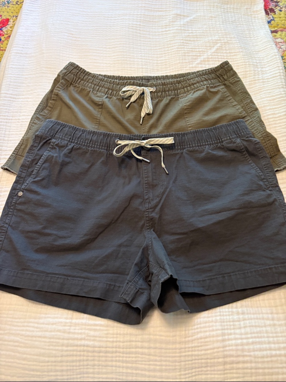 Vuori 2 pair The Rise The Shine shorts. 
.